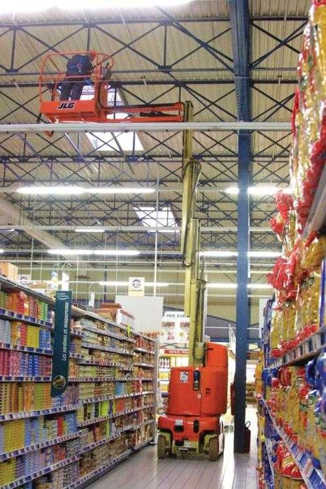 Plataforma vertical de mastros tipo Toucan 10m JLG Toucan, ano 2016