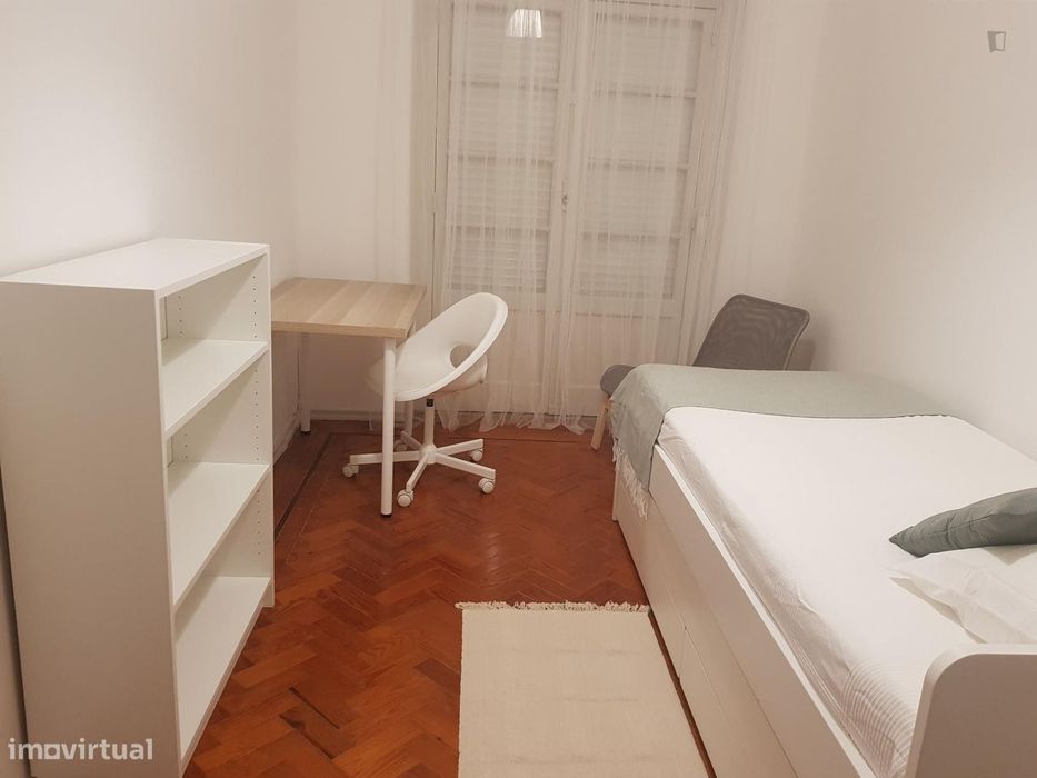 565172 - Quarto single, com marquise, muito...
