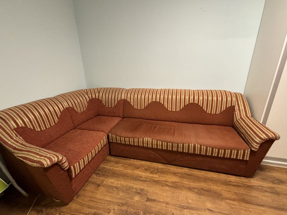 Кутовий диван - кровать б/в 8000 торг