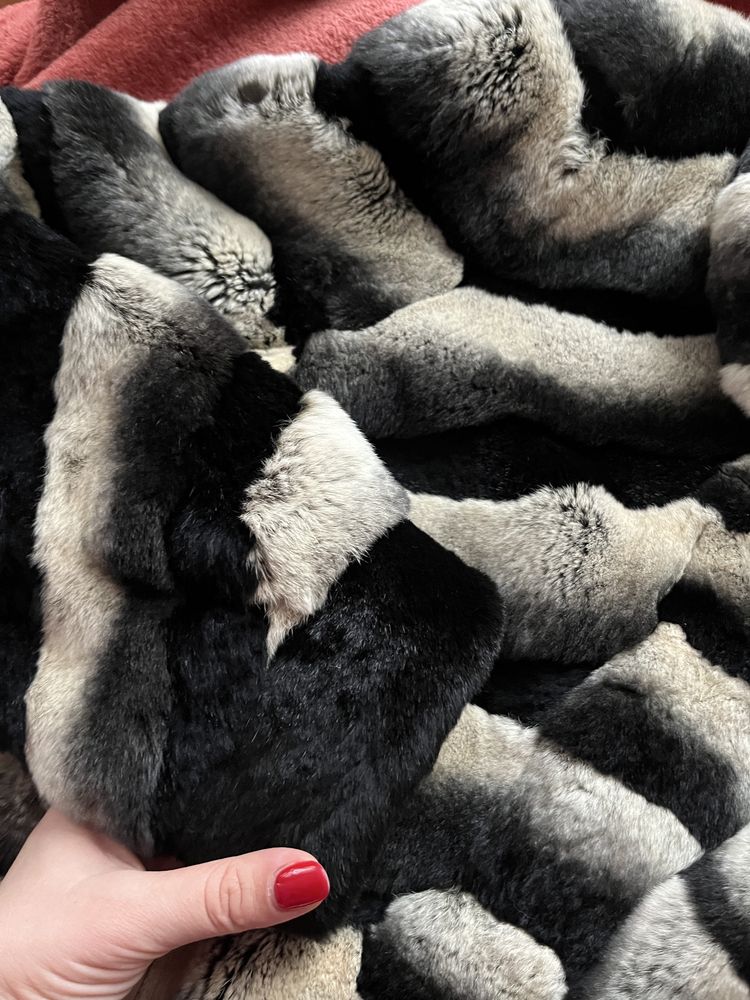 Продам шубу з шиншили, укорочена, стан 4/5