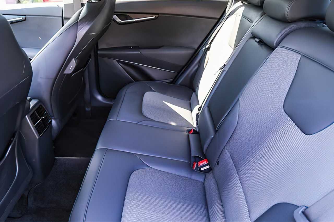 Kia Niro EX Touring 2024