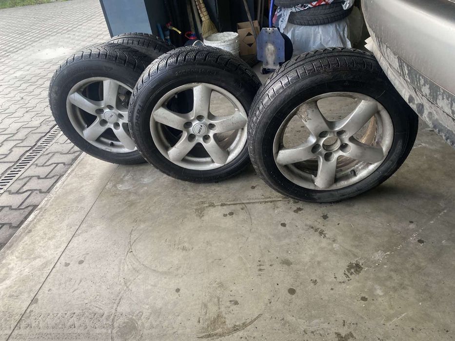 Шини зимові з дисками 5/112 r 16шини 206/60 r 16