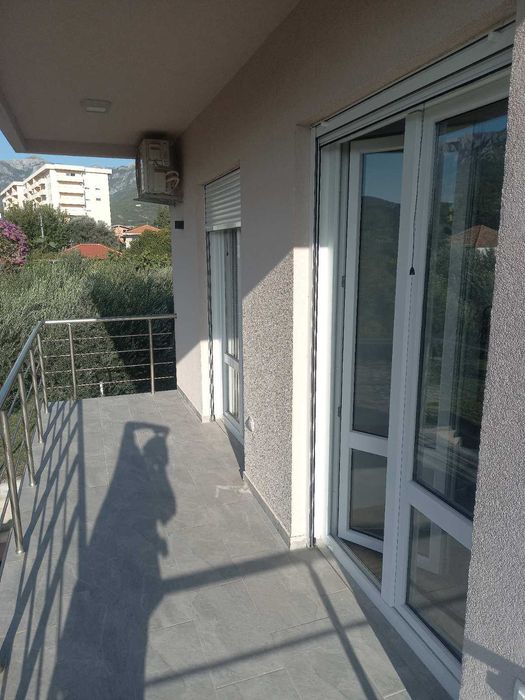 Бар. Илино. 180м - второй круг с заправками, 570м - МОРЕ. 350м маркеты