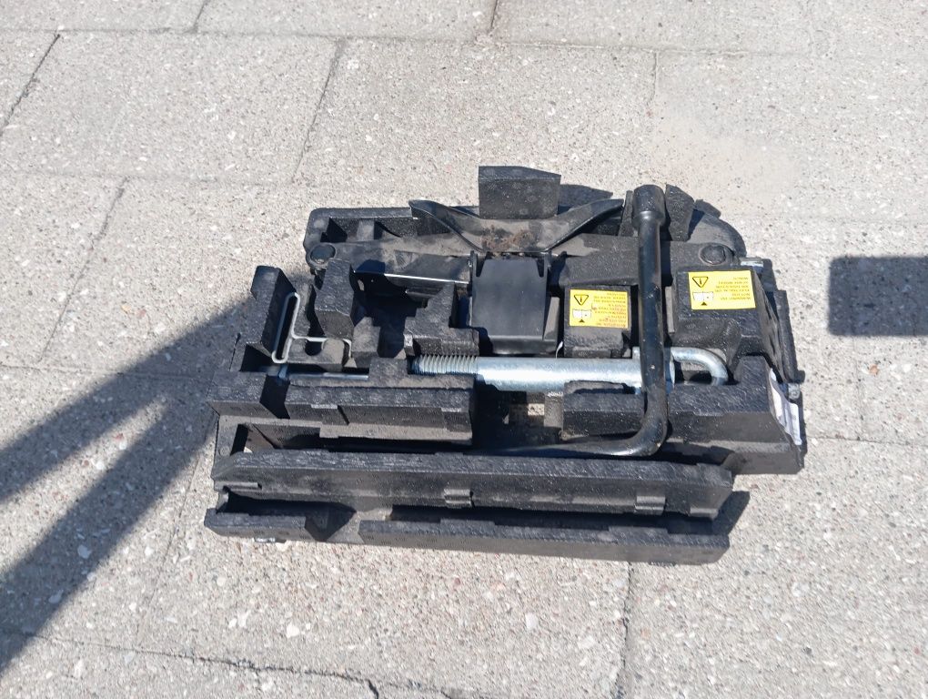 Renault Master 3 i 4 klucz lewarek zestaw naprawczy