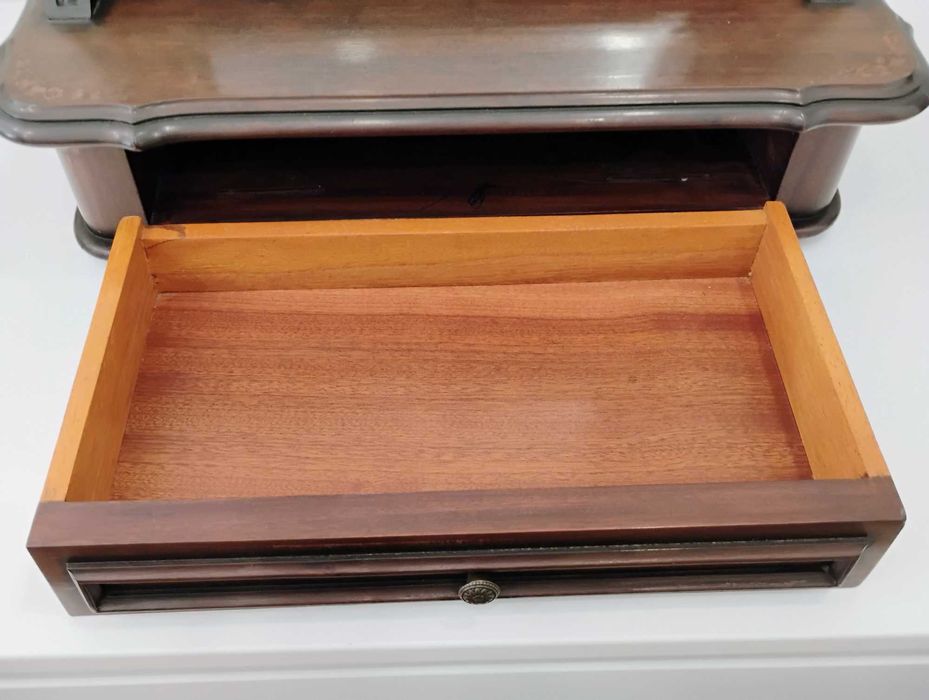 Espelho toucador vintage em madeira maciça mogno