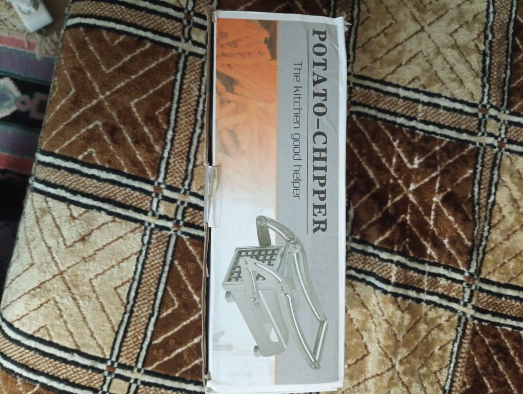 Продам картофелерезку.