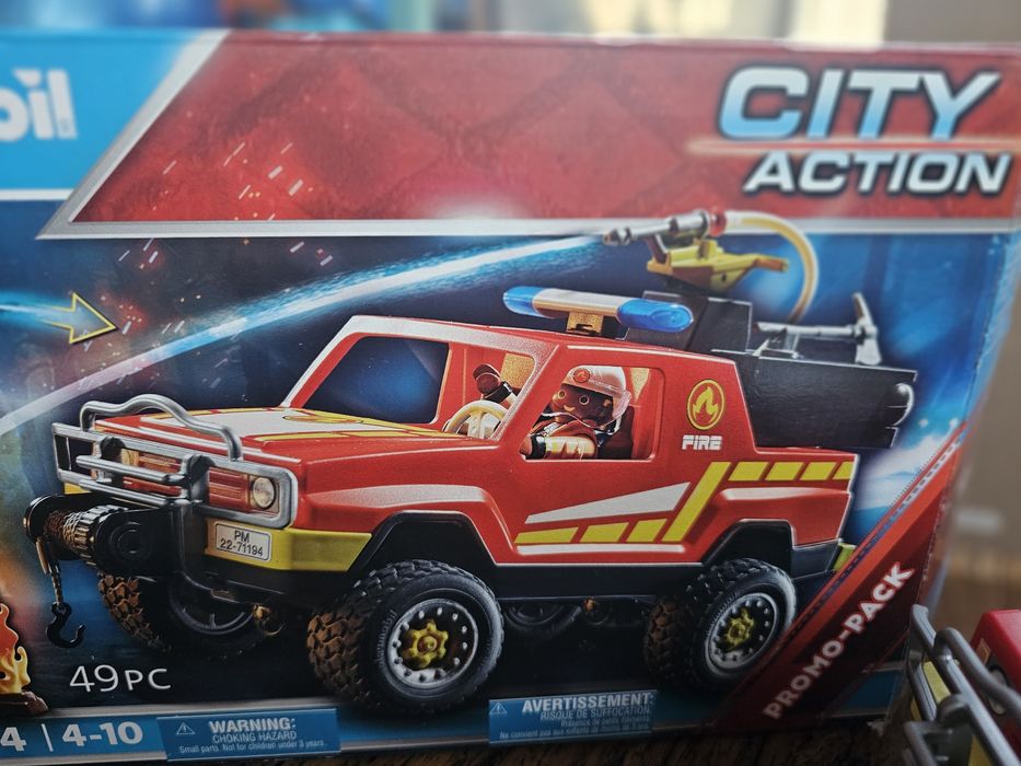 Playmobil 71194 wóz strażacki  Straż pożarna
