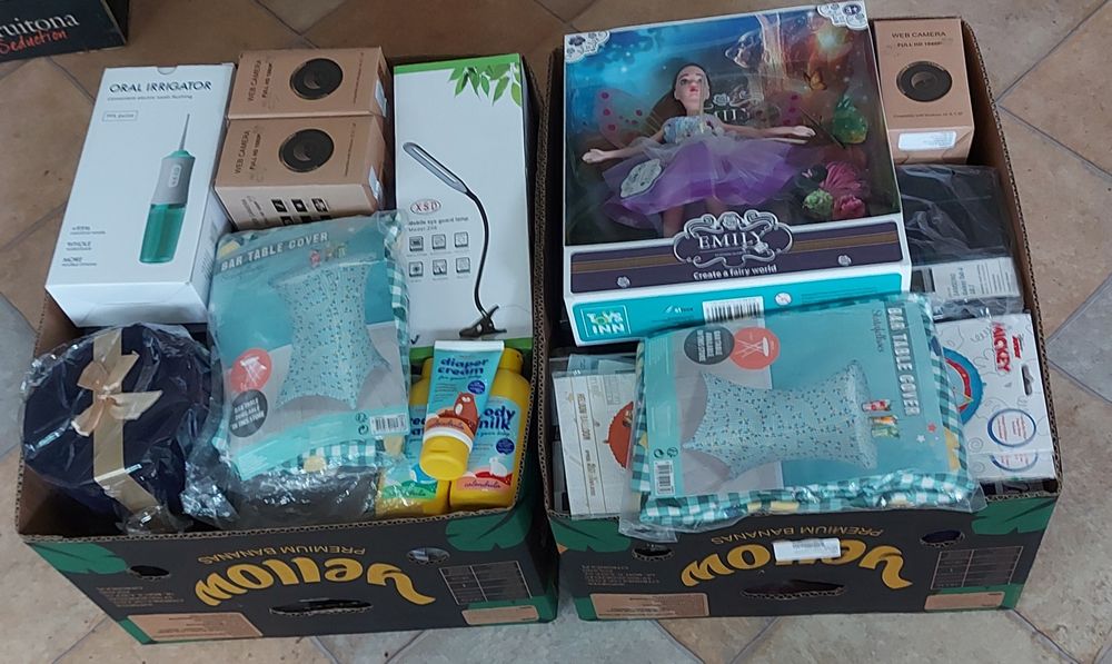 Pudełko bananowiec mix przedmiotów box niespodzianka