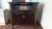 Stare radio "Kuba" marki Telefunen. 1957 lub 1958 r