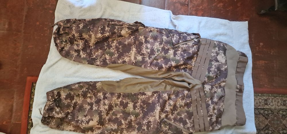 Roupa de Paintaball/airsoft (camuflados) e mochila