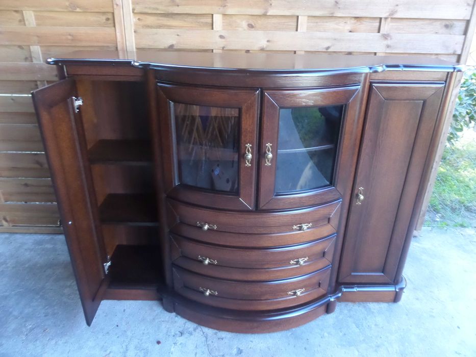 piękny barek Diana Olejnikowski stan bdb kolor orzech komoda