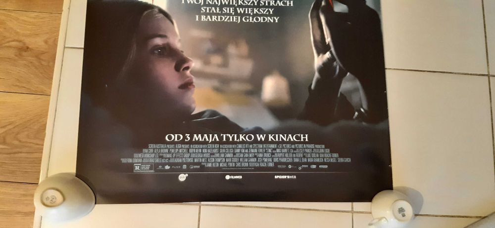 stary plakat kinowy horror gniazdo pająka