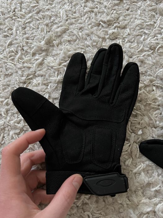 Oakley off white рукавиці