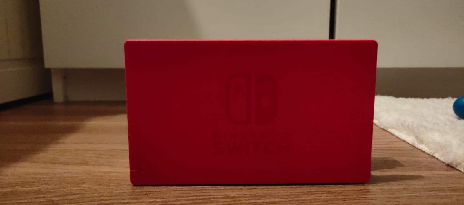 Nintendo Switch versão mario azul e vermelho com 2 jogos e acessórios