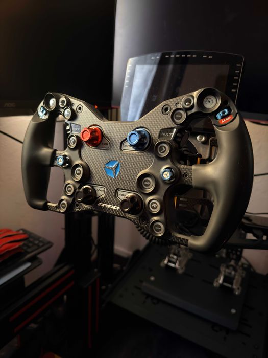 Setup de Sim Racing (Cockpit + Baquet + Volantes + Pedais + Shifter)
