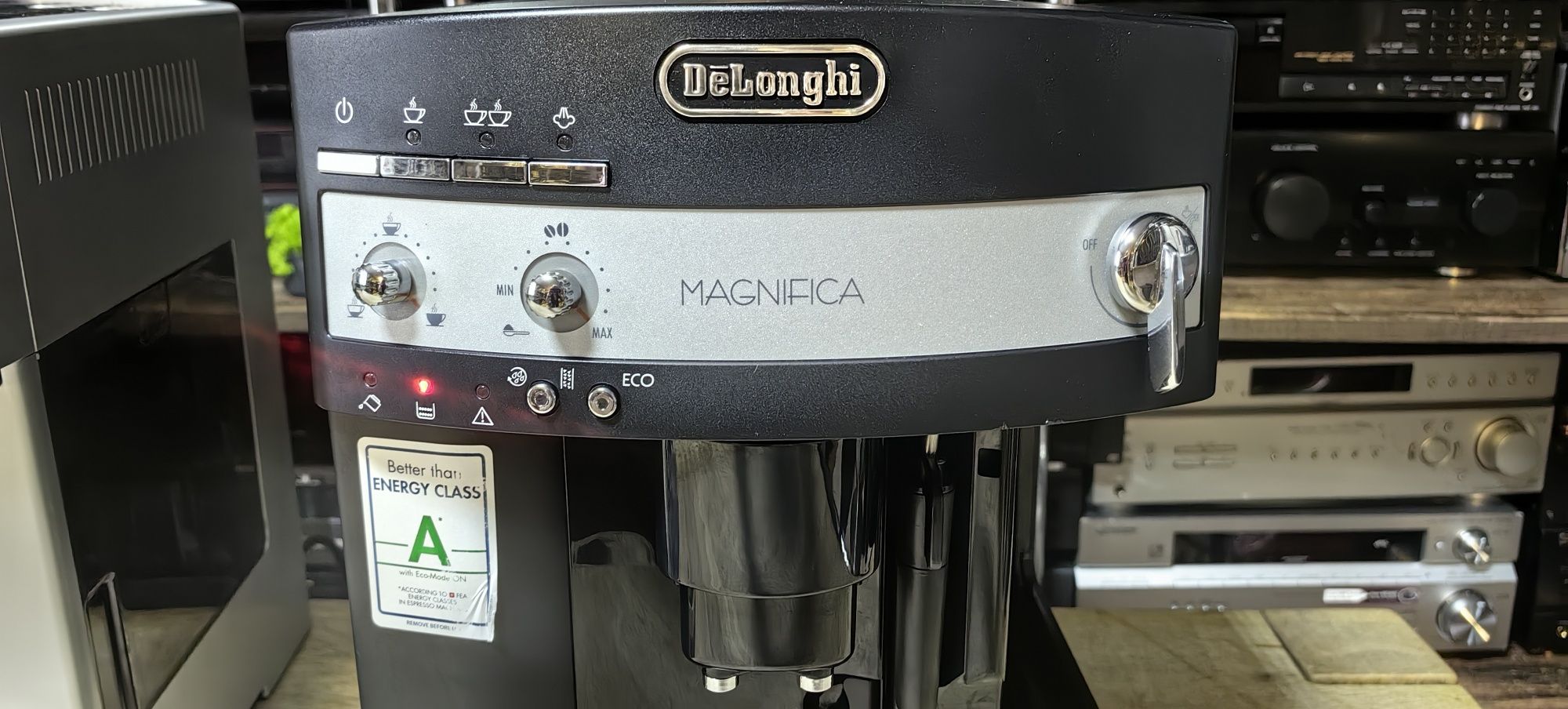 Кавові машини Delonghi Magnifica 1/2/3
