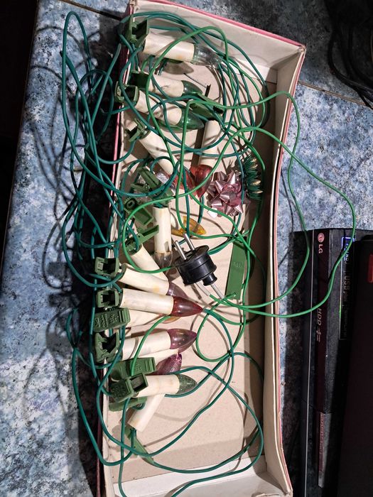 Sprzedami Swiatelka na choinke czas PRL