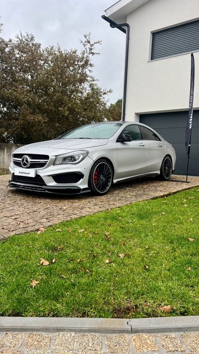 Mercedes-Benz CLA 45 AMG