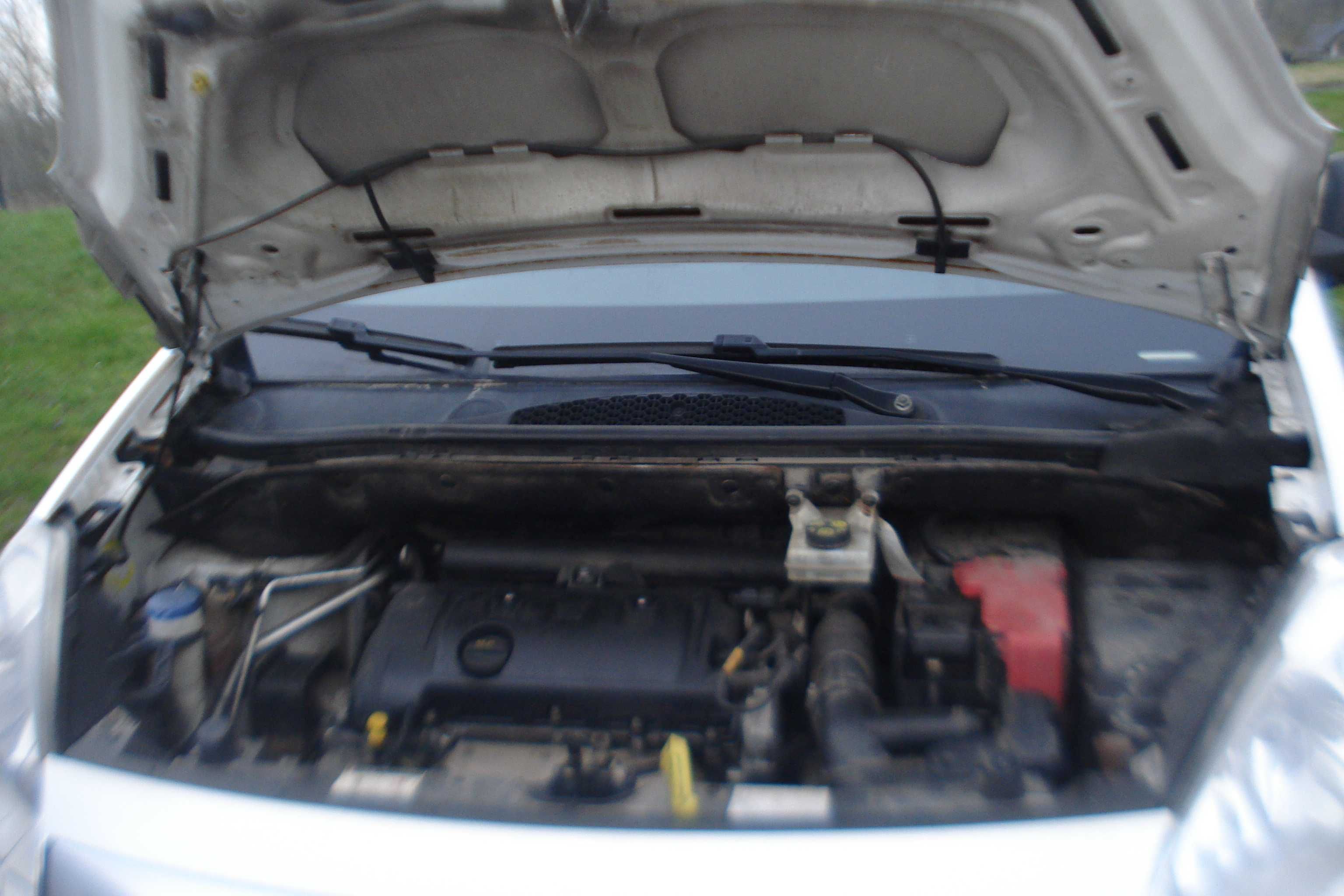 Peugeot  Partner Citroen Berlingo 1,6 BENZYNA KLIMA 100KM EURO-6