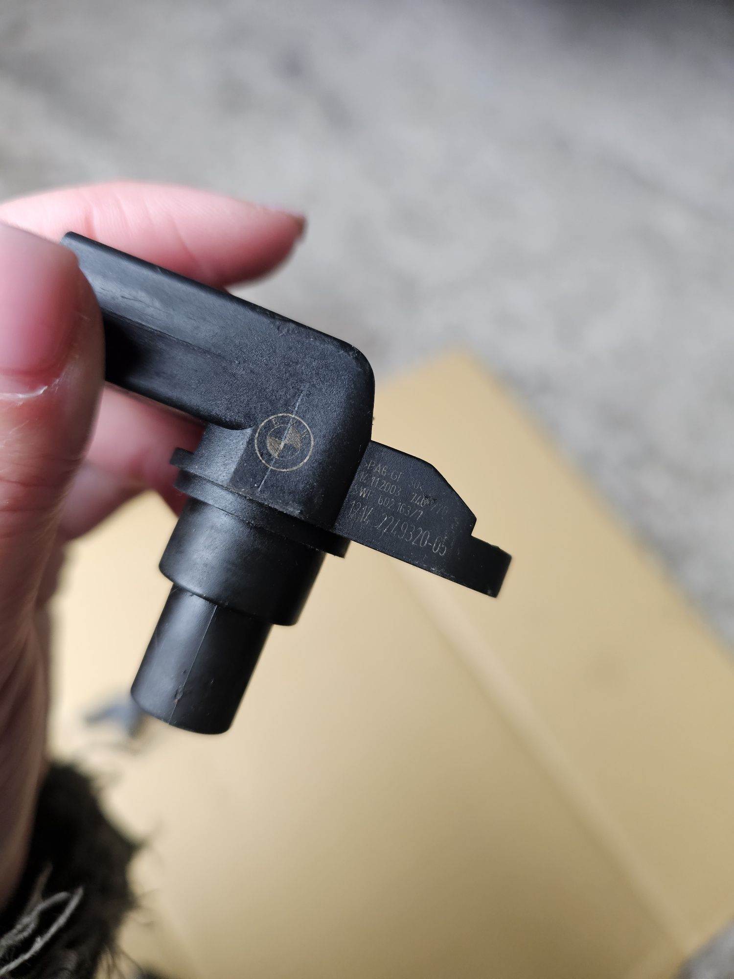 Czujnik położenia wałka BMW E39 E46 E53 X5 3.0d 2.5d M57