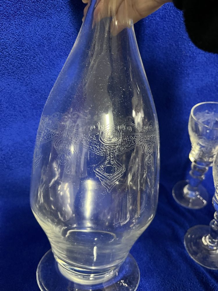 Garrafa licoreira lapidada