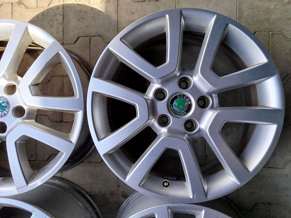 Felgi aluminiowe 5x112 17" Oryginał Skoda