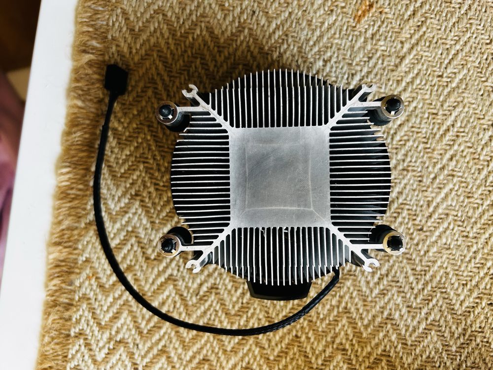 Chlodzenie boxowe AMD stealth wraith