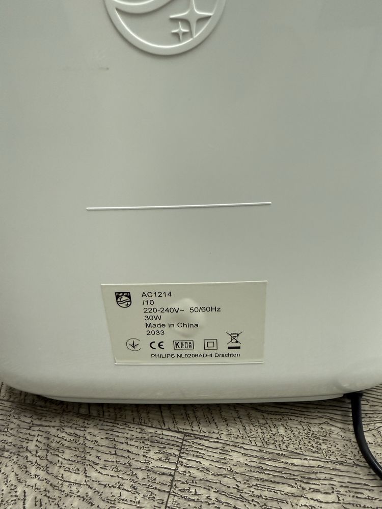 Очищувач повітря Philips AC1214/10 з технологією AeraSense