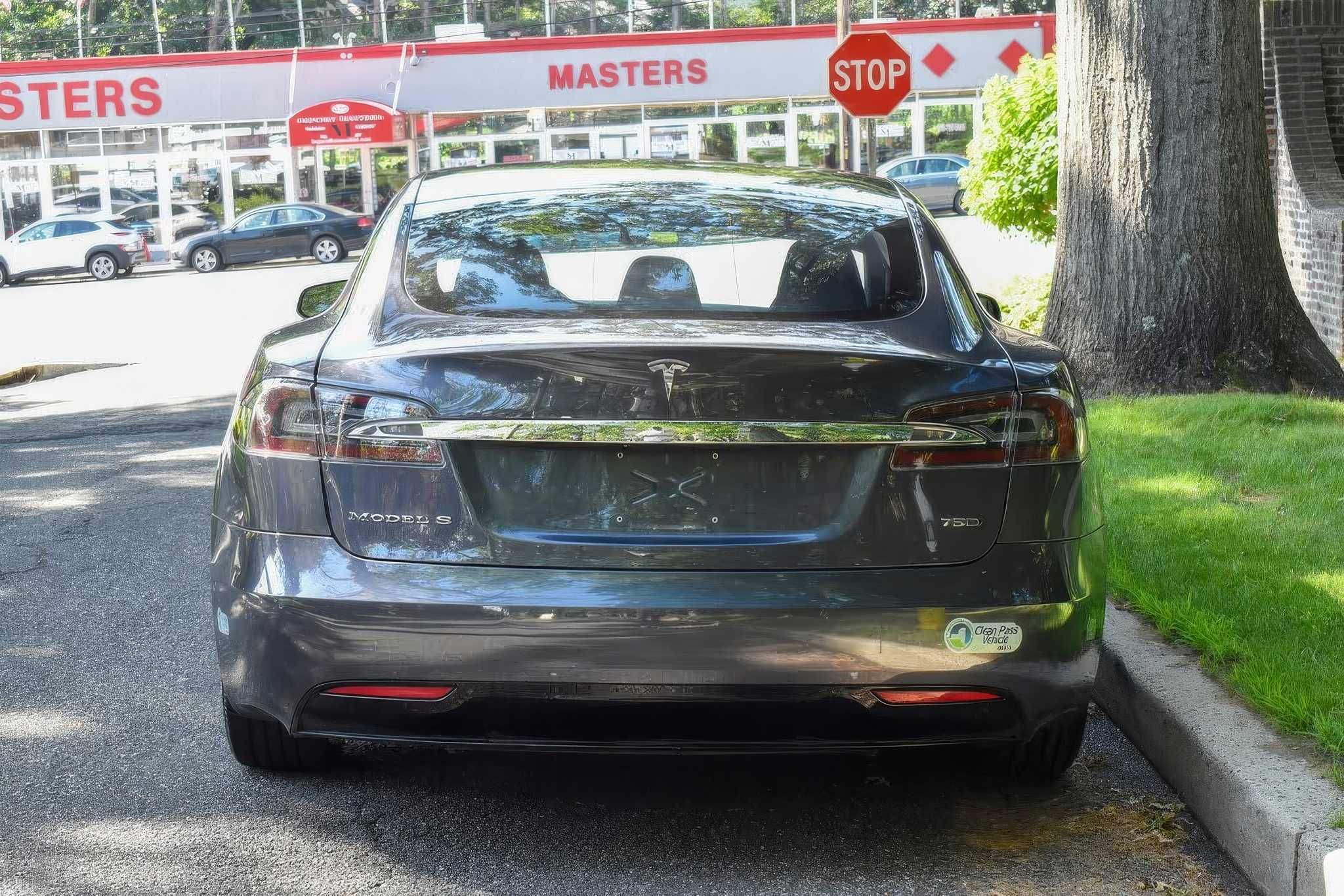 2018 Tesla Model S 75D