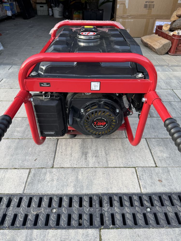 Agregat pradotworczy A7 5,2 kW miedz pradu AVR
