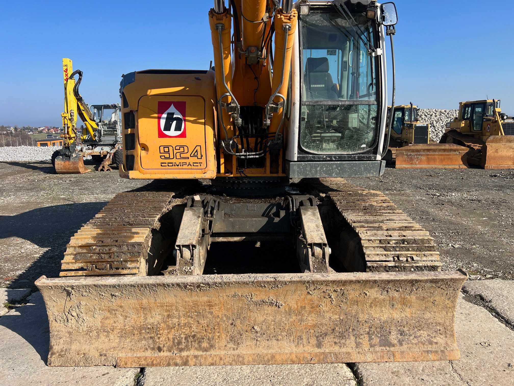 Liebherr Compact 924