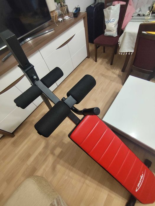 Ławeczka regulowana do brzuszków