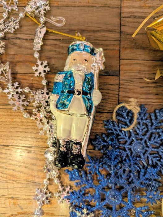 Ялинкові прикраси / гірлянди