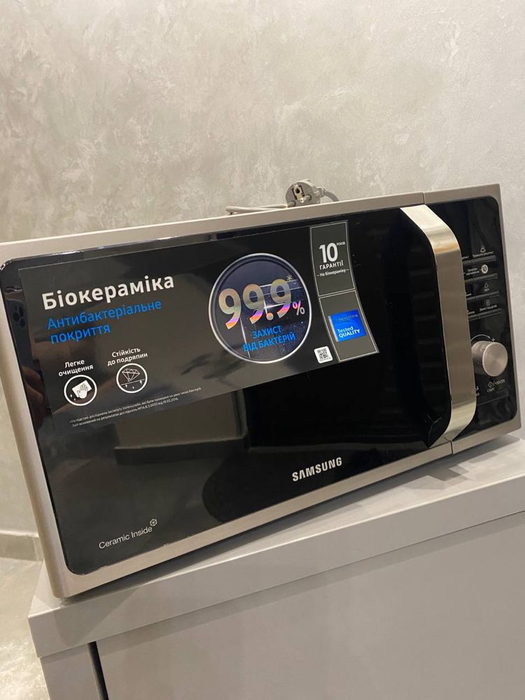 Мікрохвильова піч Samsung
