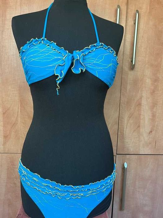 Strój kąpielowy
wiazany bikini
