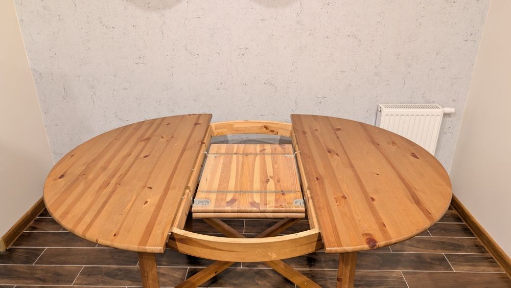Sprzedam stół z litego drewna IKEA – rozkładany, bardzo dobry stan