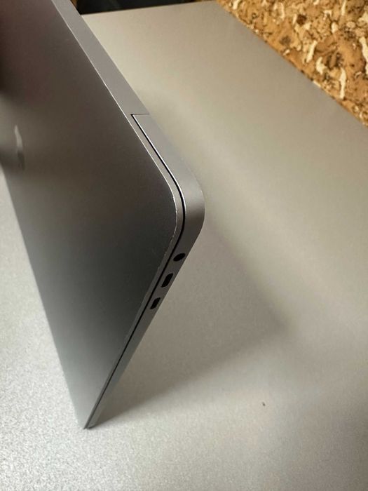 Ноутбук MacBook Pro 16 A2141 (2019) RAM 32Gb/ SSD 512Gb