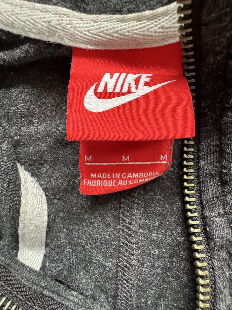 Bluza Nike rozpinana z kapturem damska roz.M