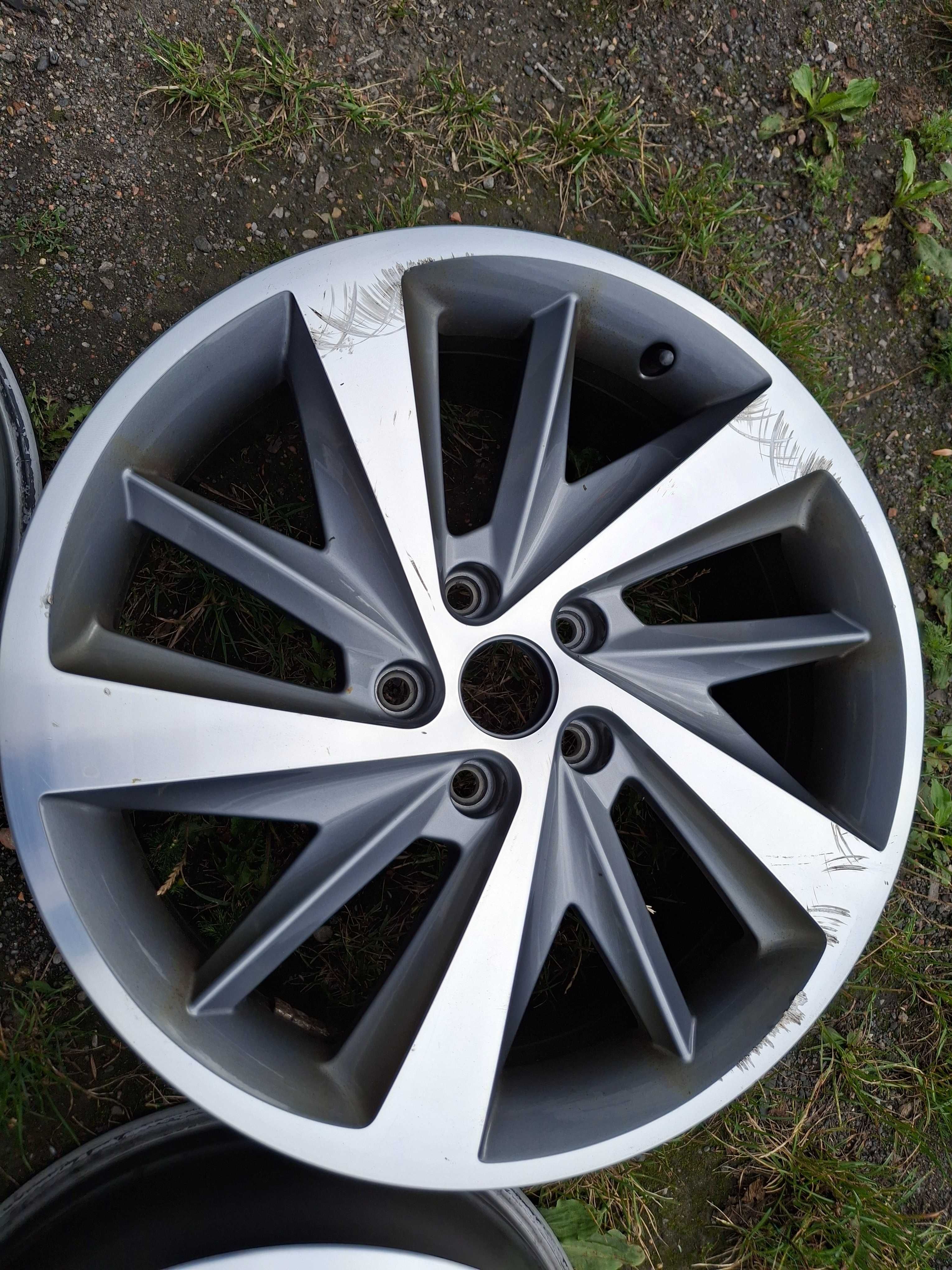 Felgi r18 5 112 oryginalne Seat VW Skoda Audi