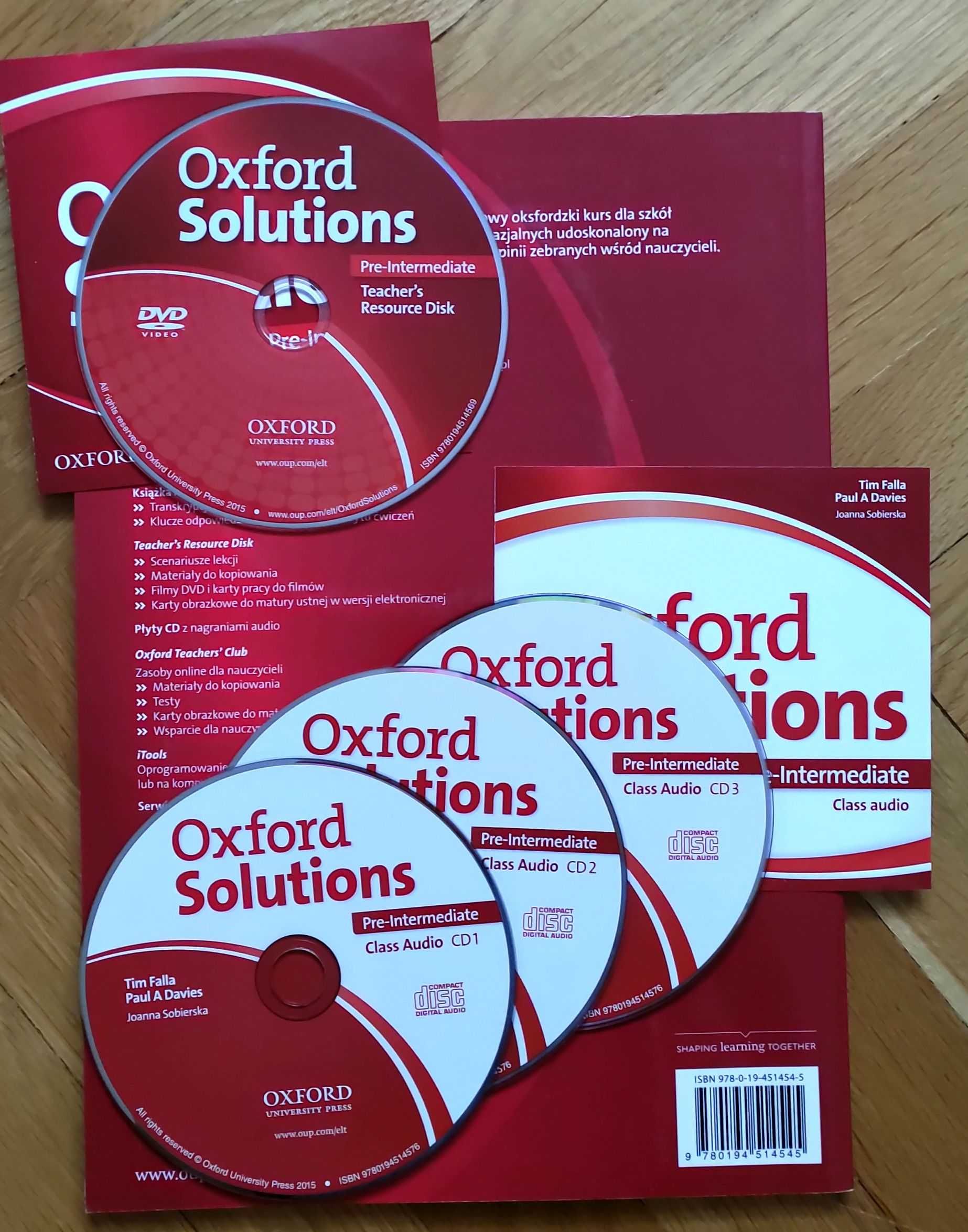 Oxford Solutions Pre-Intermediate Teacher's Power Pack Book