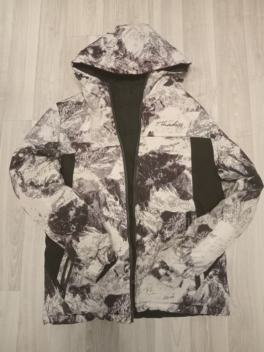 Куртка для підлітка +подарунок