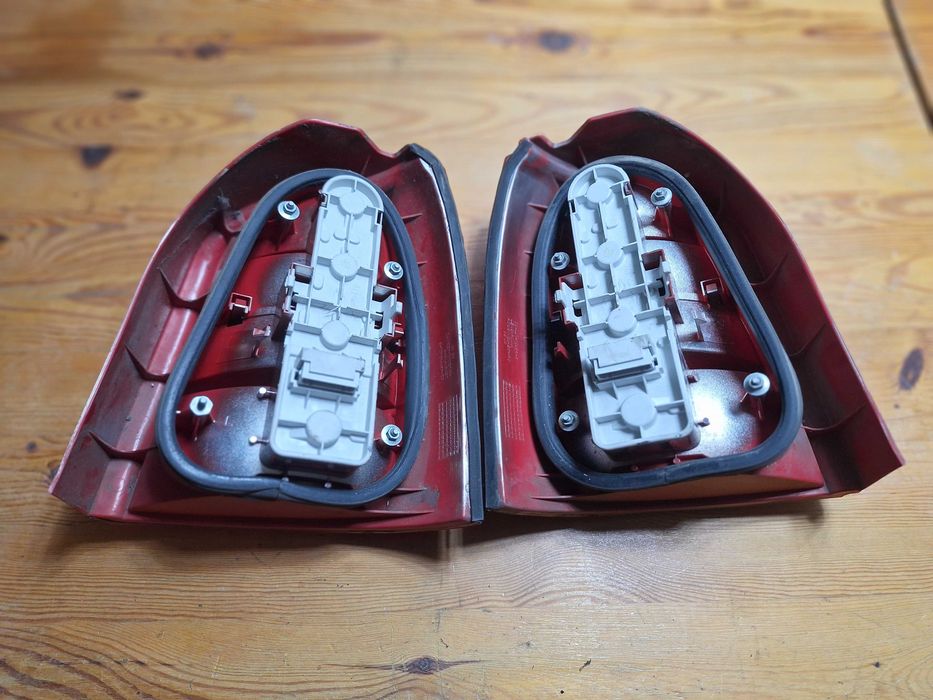 Audi A4 B5 Kombi Lift lampy tył