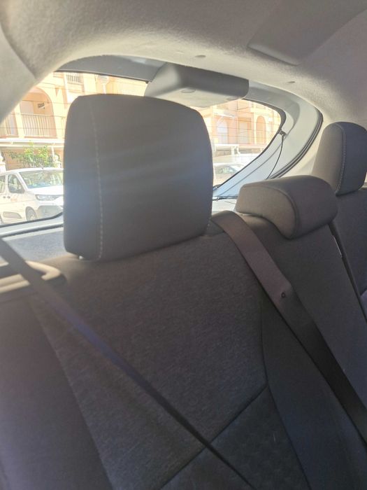 Toyota Yaris Hybrid 2022 – 38.000 km, Excelente Estado