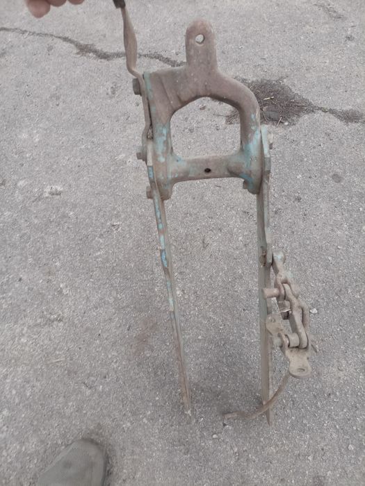 Фіксатор навіски