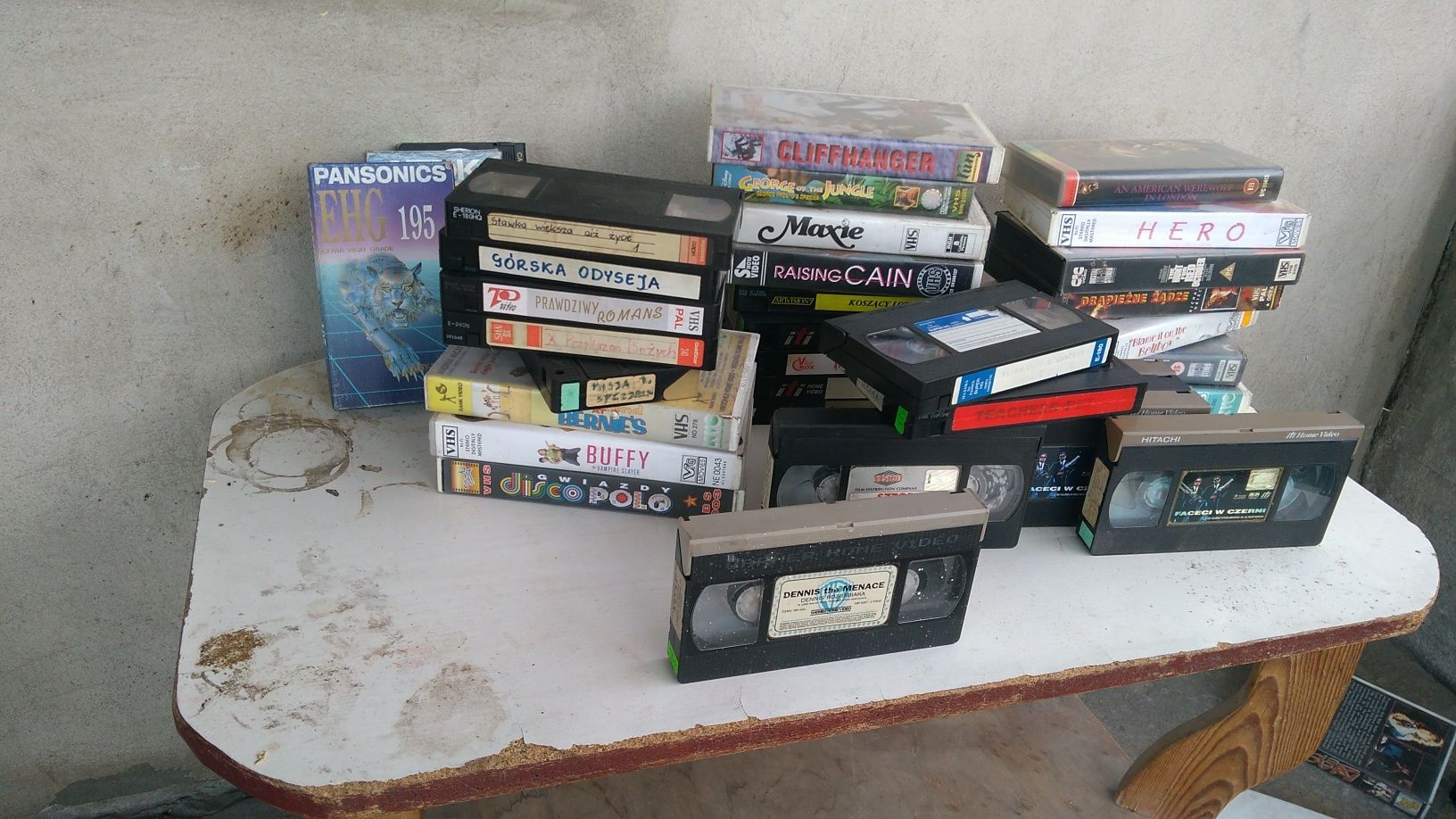 Kasety  VHS sprzedaż
