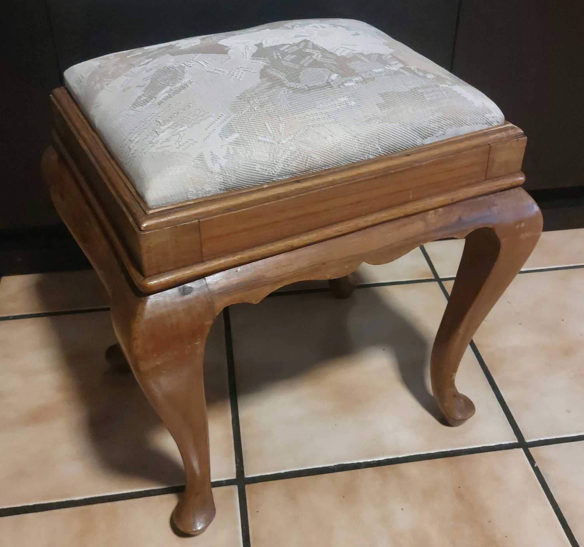 Móvel Toucador (cómoda) c/ banquinho