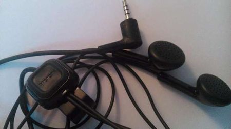 Гарнитура 2.5мм. Наушники Nokia WH-101 Headset HS-105.