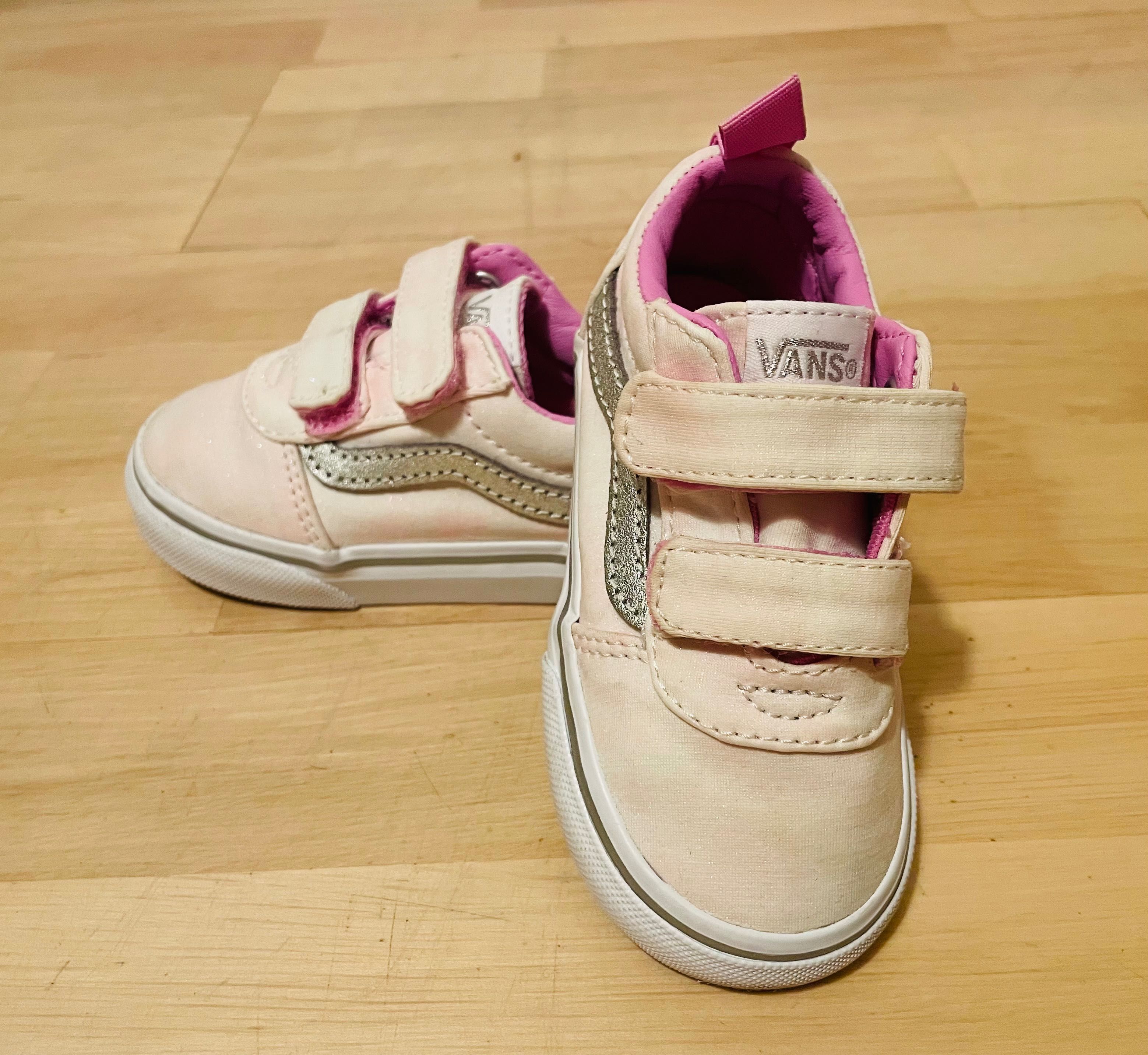 Buty VANS dla dziewczynki r.22 stan bdb