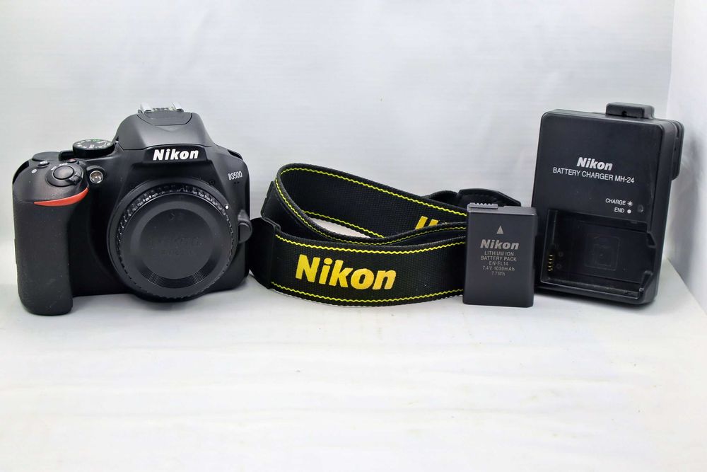 Nikon D3500 korpus stan bdb