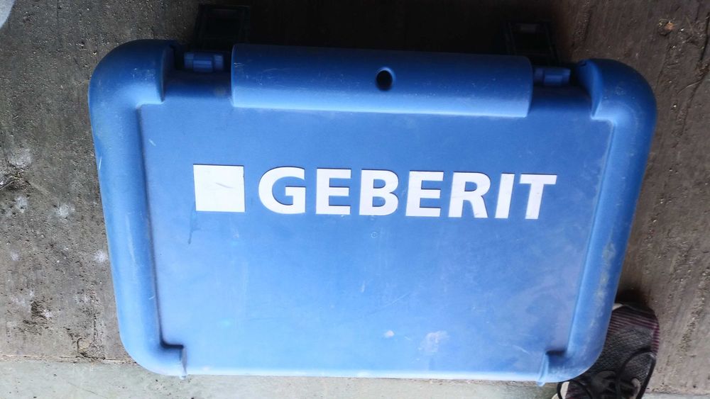 Opaski zaciskowe GEBERIT Mapress d42 i d54 ze szczękami ZB203A